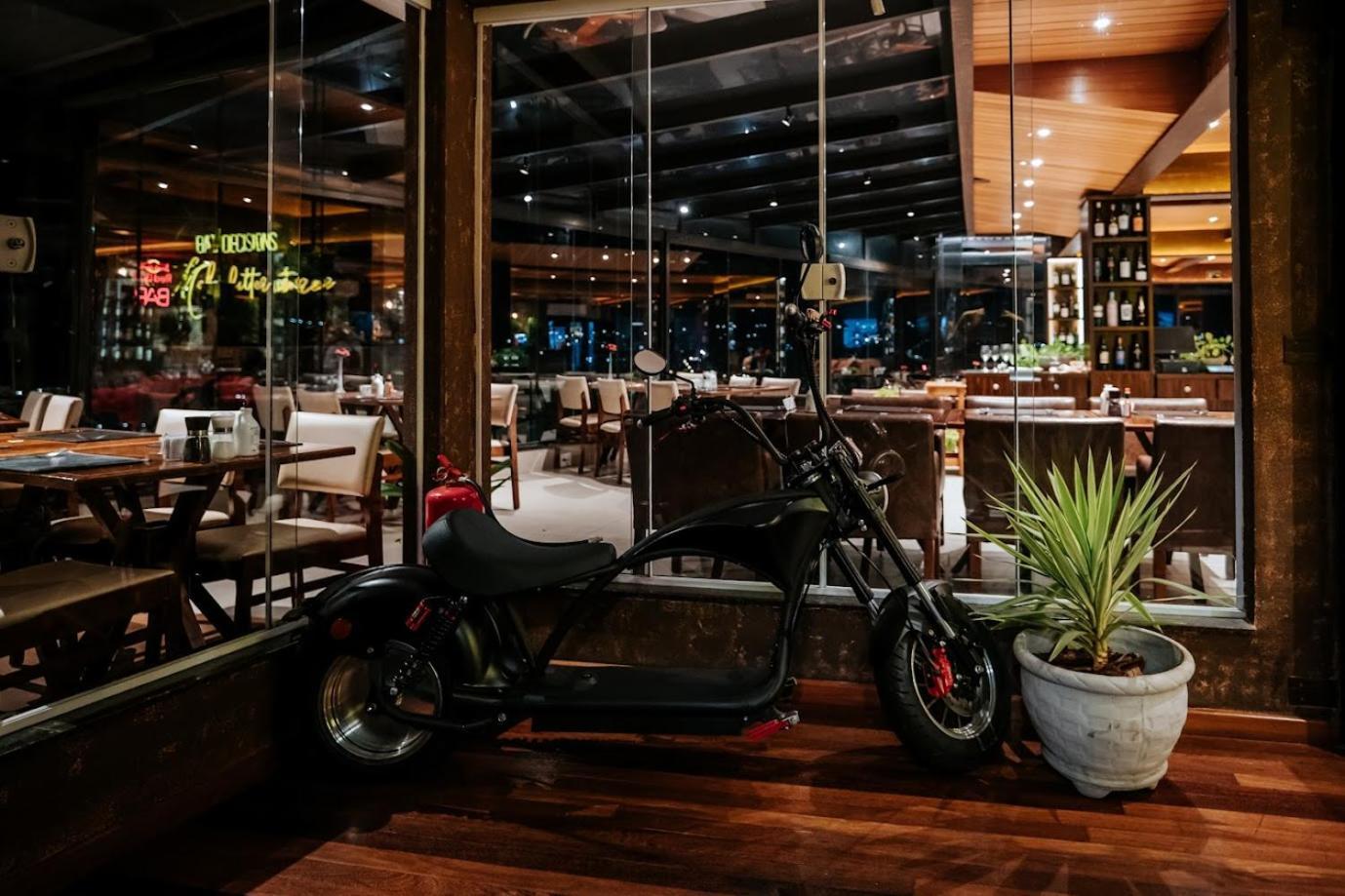 Chris Park Hotel 4*