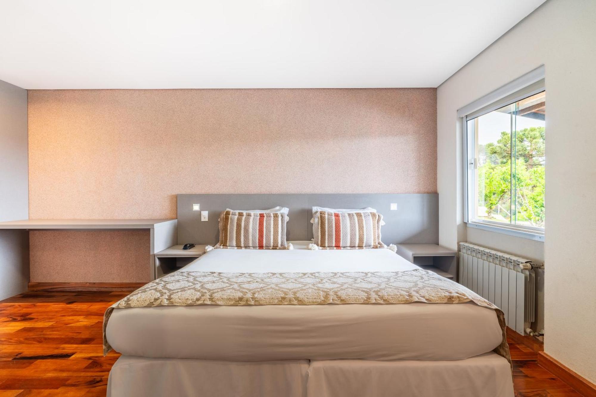 Chris Park Hotel 4*